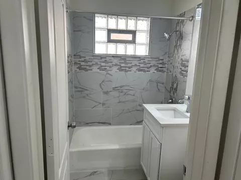 Bath - 418 E 91st Pl, Chicago, IL 60619 photo 1 of 1