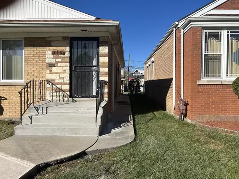Exterior - 418 E 91st Pl, Chicago, IL 60619 photo 3 of 6