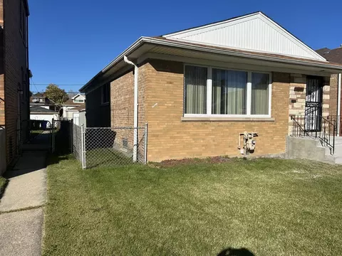 Exterior - 418 E 91st Pl, Chicago, IL 60619 photo 2 of 6
