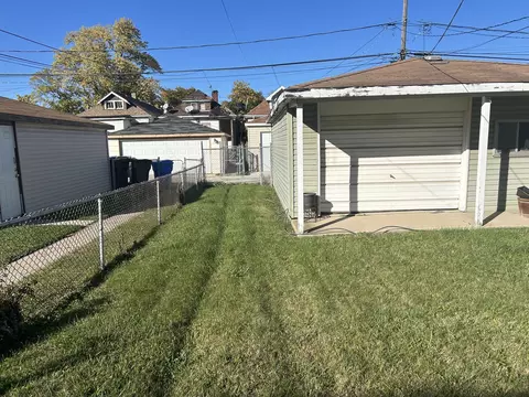 Exterior - 418 E 91st Pl, Chicago, IL 60619 photo 5 of 6