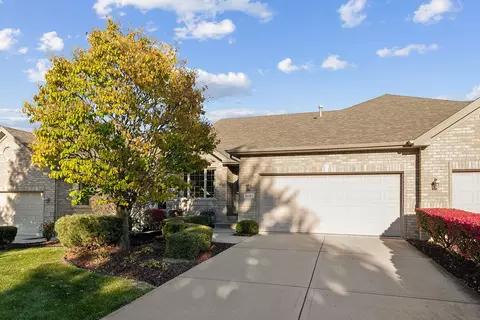 16161 Hillcrest Cir, Orland Park, IL 60467
