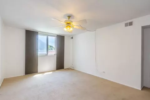 Bedroom - 825 Pearson St #2A, Des Plaines, IL 60016 photo 2 of 5