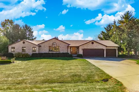2841 Saint Andrews Ct, El Paso, IL 61738