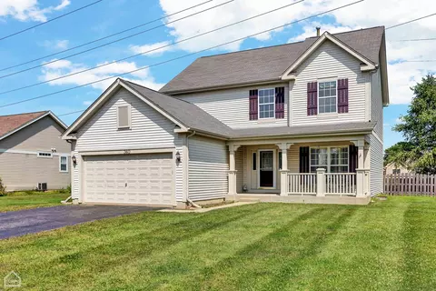 360 Talismon Dr, Crystal Lake, IL 60012