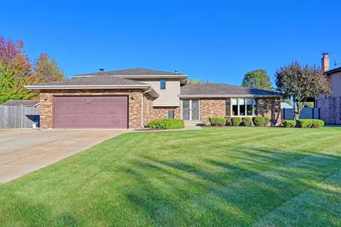 12551 S Melvina Ave, Palos Heights, IL 60463