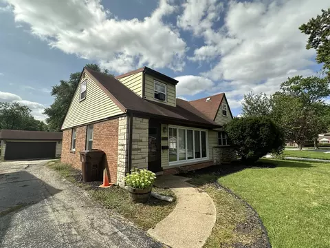4039 W 109th St, Oak Lawn, IL 60453