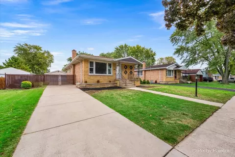 8847 S 55th Ct, Oak Lawn, IL 60453
