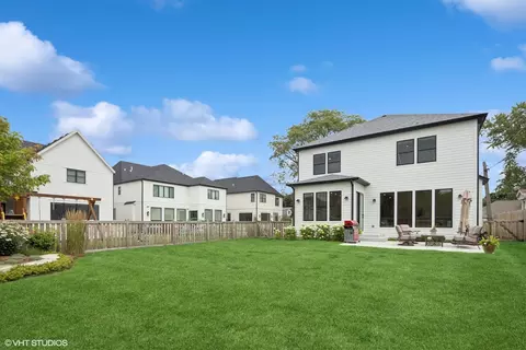 370 E Schiller St, Elmhurst, IL 60126 photo 36
