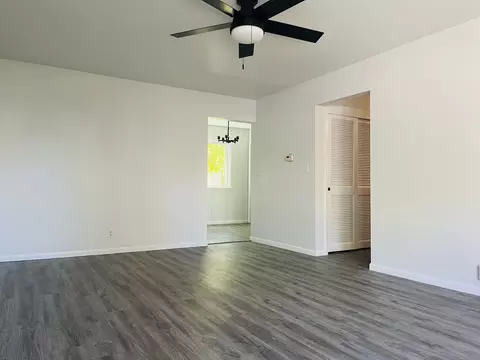 528 E Juniper Ln, Bradley, IL 60915 photo 3