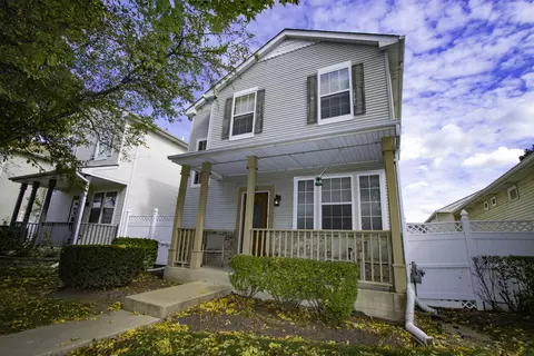 82 Freesia Dr, Romeoville, IL 60446