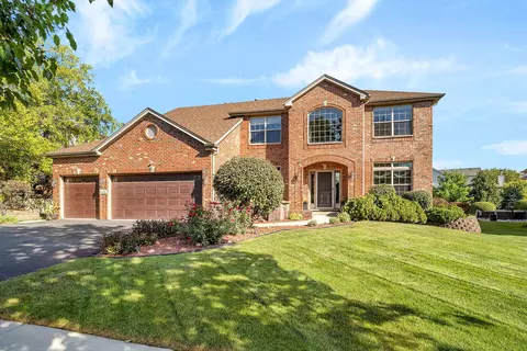 16452 Lakeside Dr, Lockport, IL 60441