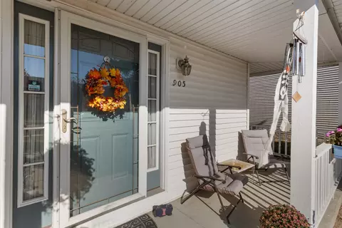 905 Eddy Rd, Bloomington, IL 61704 photo 5