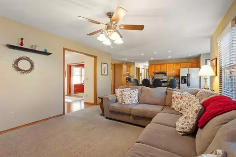 905 Eddy Rd, Bloomington, IL 61704 photo 10