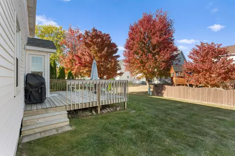 905 Eddy Rd, Bloomington, IL 61704 photo 40