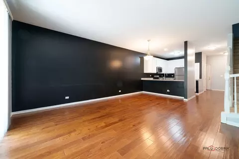 Living - 2855 Falling Waters Dr, Lindenhurst, IL 60046 photo 1 of 4