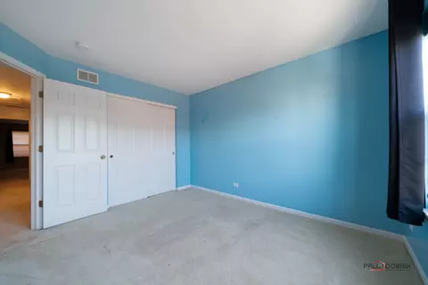Bedroom - 2855 Falling Waters Dr, Lindenhurst, IL 60046 photo 3 of 4