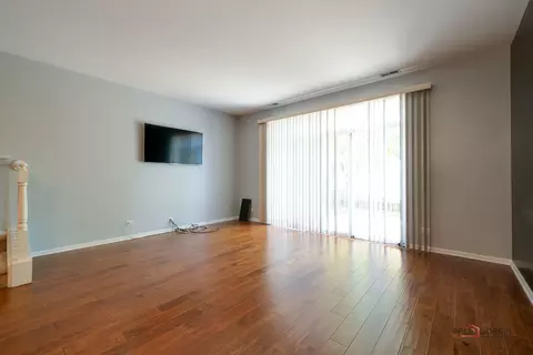 Living - 2855 Falling Waters Dr, Lindenhurst, IL 60046 photo 3 of 4