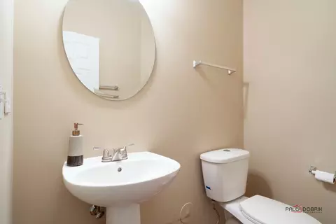 Bath - 2855 Falling Waters Dr, Lindenhurst, IL 60046 photo 1 of 3