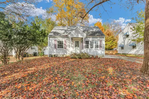 504 E Washington St, Urbana, IL 61801