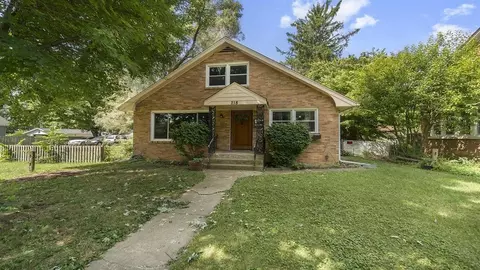 218 Rome Ave, Rockford, IL 61107