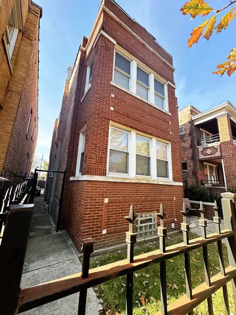6118 S Rockwell St, Chicago, IL 60629
