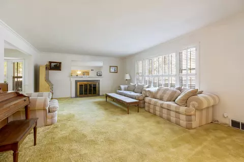 Living - 1248 Monroe Ave, River Forest, IL 60305 photo 2 of 3