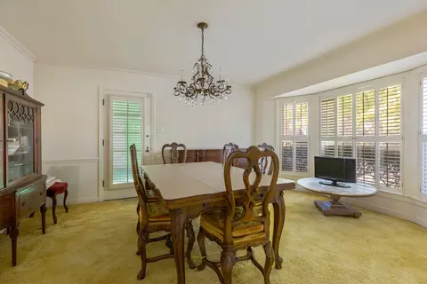 Dining - 1248 Monroe Ave, River Forest, IL 60305 photo 1 of 2