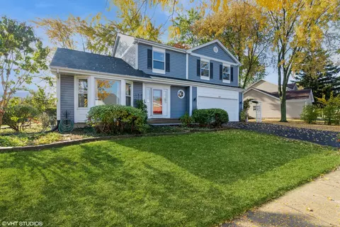 Exterior - 807 Tanglewood Dr, Wheeling, IL 60090 photo 2 of 10