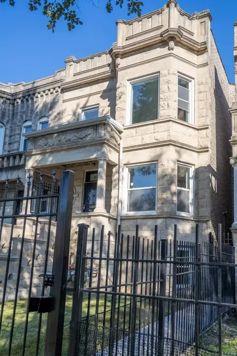 4426 W Washington Blvd, Chicago, IL 60624