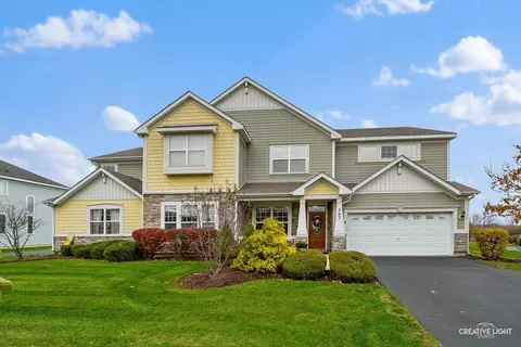 363 Copper Springs Ln, Elgin, IL 60124