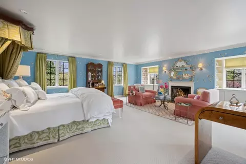 Bedroom - 66 Fox Ln, Winnetka, IL 60093 photo 1 of 2
