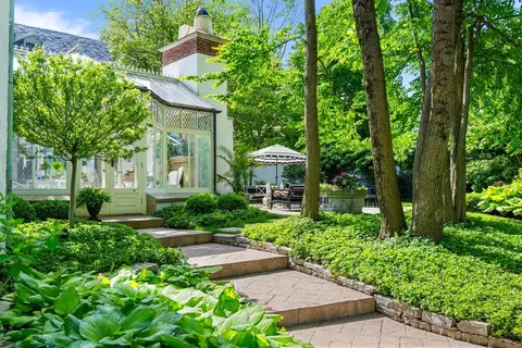 Exterior - 66 Fox Ln, Winnetka, IL 60093 photo 4 of 17