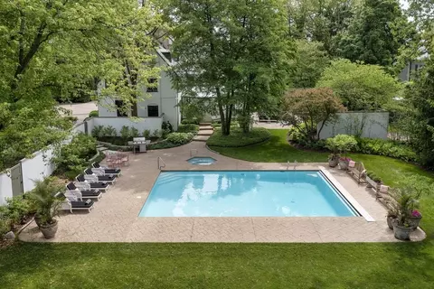 Exterior - 66 Fox Ln, Winnetka, IL 60093 photo 15 of 17