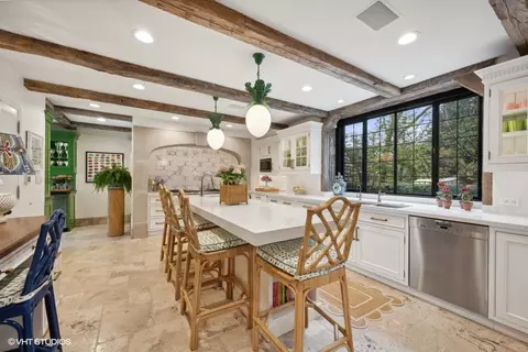 Kitchen - 66 Fox Ln, Winnetka, IL 60093 photo 2 of 3