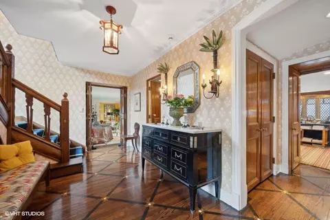 Entry Way - 66 Fox Ln, Winnetka, IL 60093 photo 3 of 3
