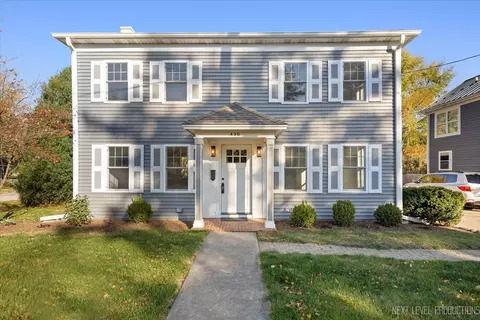 430 Park St, Batavia, IL 60510