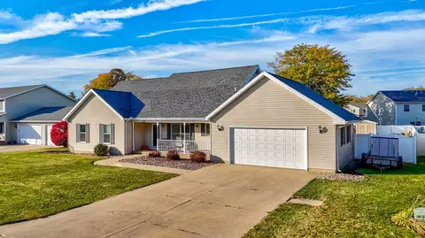 804 Heritage Ln, Ottawa, IL 61350