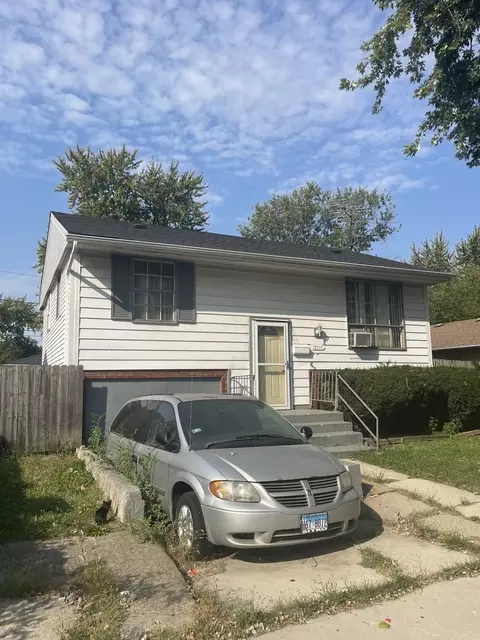 13110 S Saint Lawrence Ave, Chicago, IL 60827