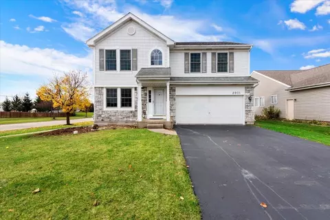 2901 Brisbane Dr, Lake In The Hills, IL 60156