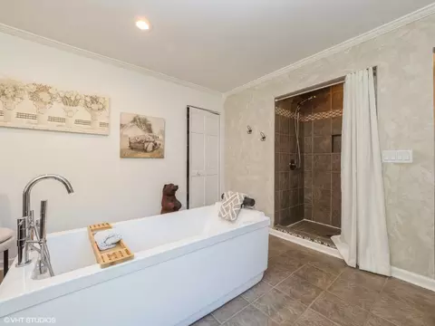 326 Bryan Dr, Cary, IL 60013 photo 16