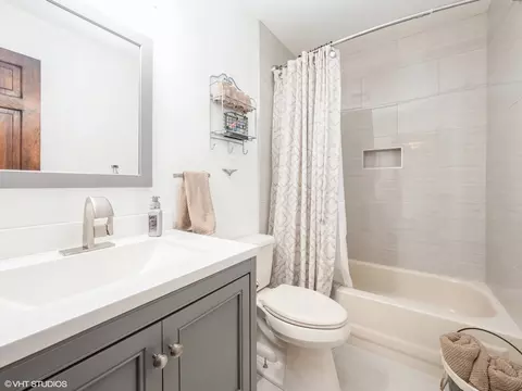 326 Bryan Dr, Cary, IL 60013 photo 19