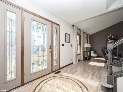 326 Bryan Dr, Cary, IL 60013 photo 6