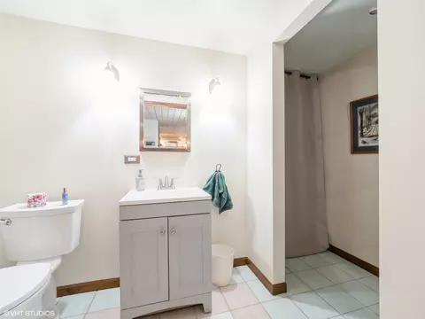 326 Bryan Dr, Cary, IL 60013 photo 21
