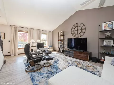 326 Bryan Dr, Cary, IL 60013 photo 7