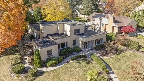 306 Calvin Park Blvd, Rockford, IL 61107