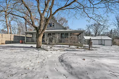 625 1st Pl, Gurnee, IL 60031