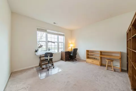 2855 Cascade Falls Cir, Elgin, IL 60124 photo 3