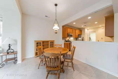 2855 Cascade Falls Cir, Elgin, IL 60124 photo 10