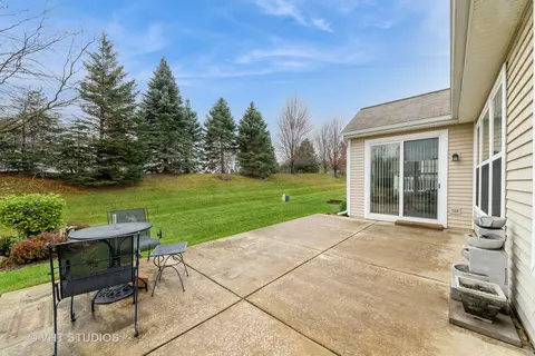 2855 Cascade Falls Cir, Elgin, IL 60124 photo 22
