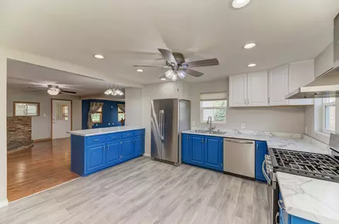 Kitchen - 17357 Sedgewick Rd, Plano, IL 60545 photo 4 of 4
